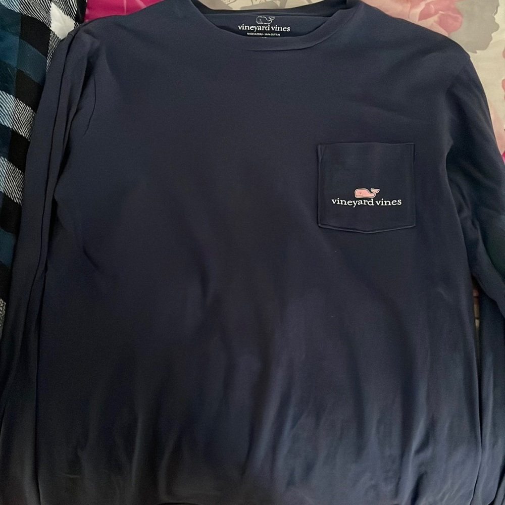 Vineyard vines T-shirt